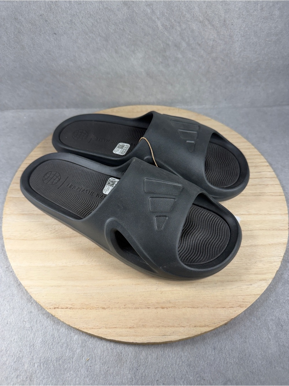 NWT Adidas Adicane Slide Carbon Core Black Sandals Style HQ9915  Men’s  Size 9